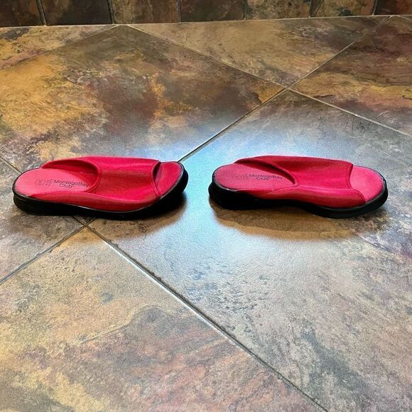 Montego Bay Club Women’s Red Stretch Slip ons Size 6 Wide - Picture 4 of 11